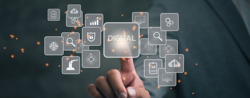 Digital transformation technology strategy, digitization and digitalization of business processes and data, optimize and automate operations, customer service management, internet and cloud comput